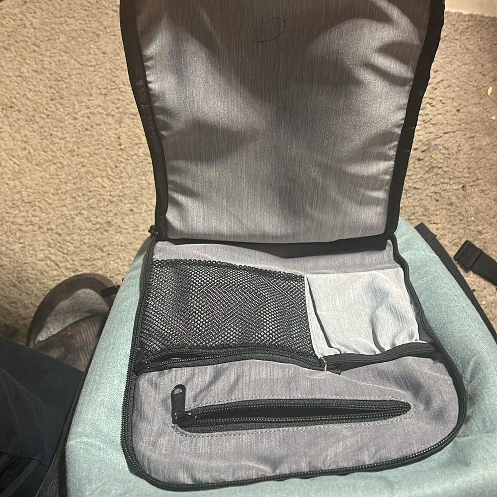 Ascentials Pro Backpack‎ (excellent condition) - Picture 8 of 9